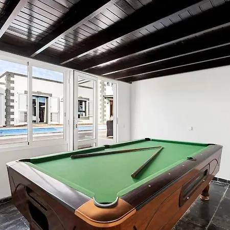 فيلة Eire بلايا بلانكا