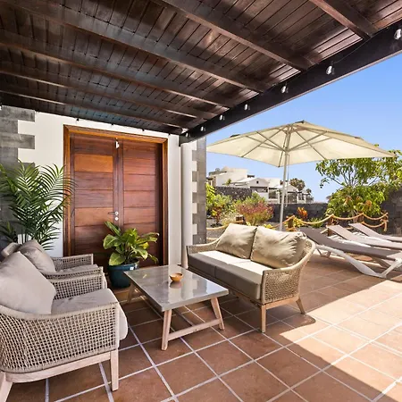 Eire فيلة بلايا بلانكا